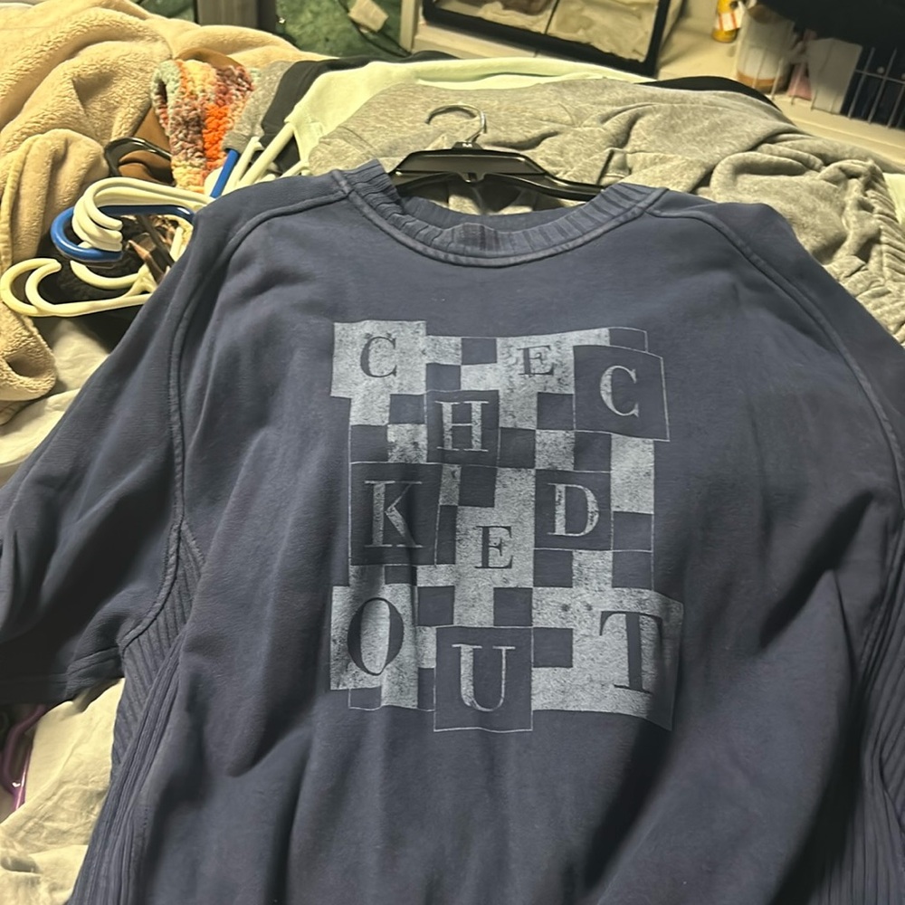 checked out aerie crewneck